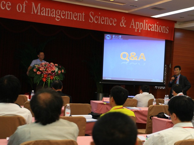 The Tutorial of Prof. Jiafu Tang (Northeastern University, China)
